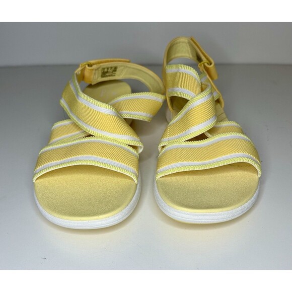 Cloudsteppers by Clarks Mira Lily Strappy Adjustable Sandals Buttercream Sz 10W - Picture 2 of 5